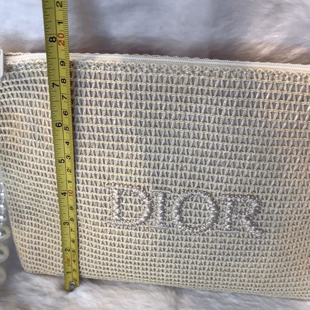 Dior Capture Totale Sample Set with Tan Woven Clutch with Pearl Crossbody Strap - Picture 8 of 8